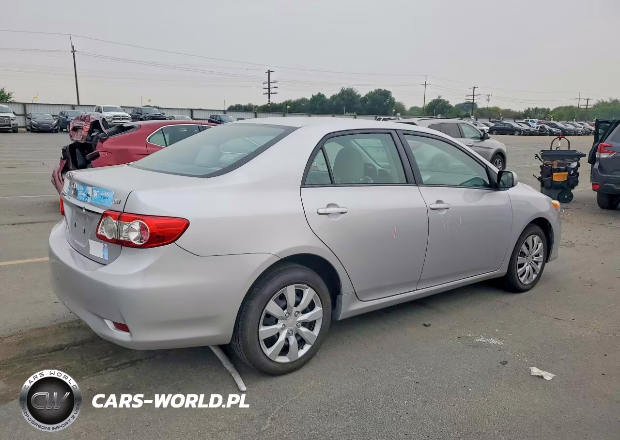 2012 Toyota Corolla Le VIN:2T1BU4EE0CC826401 - 3