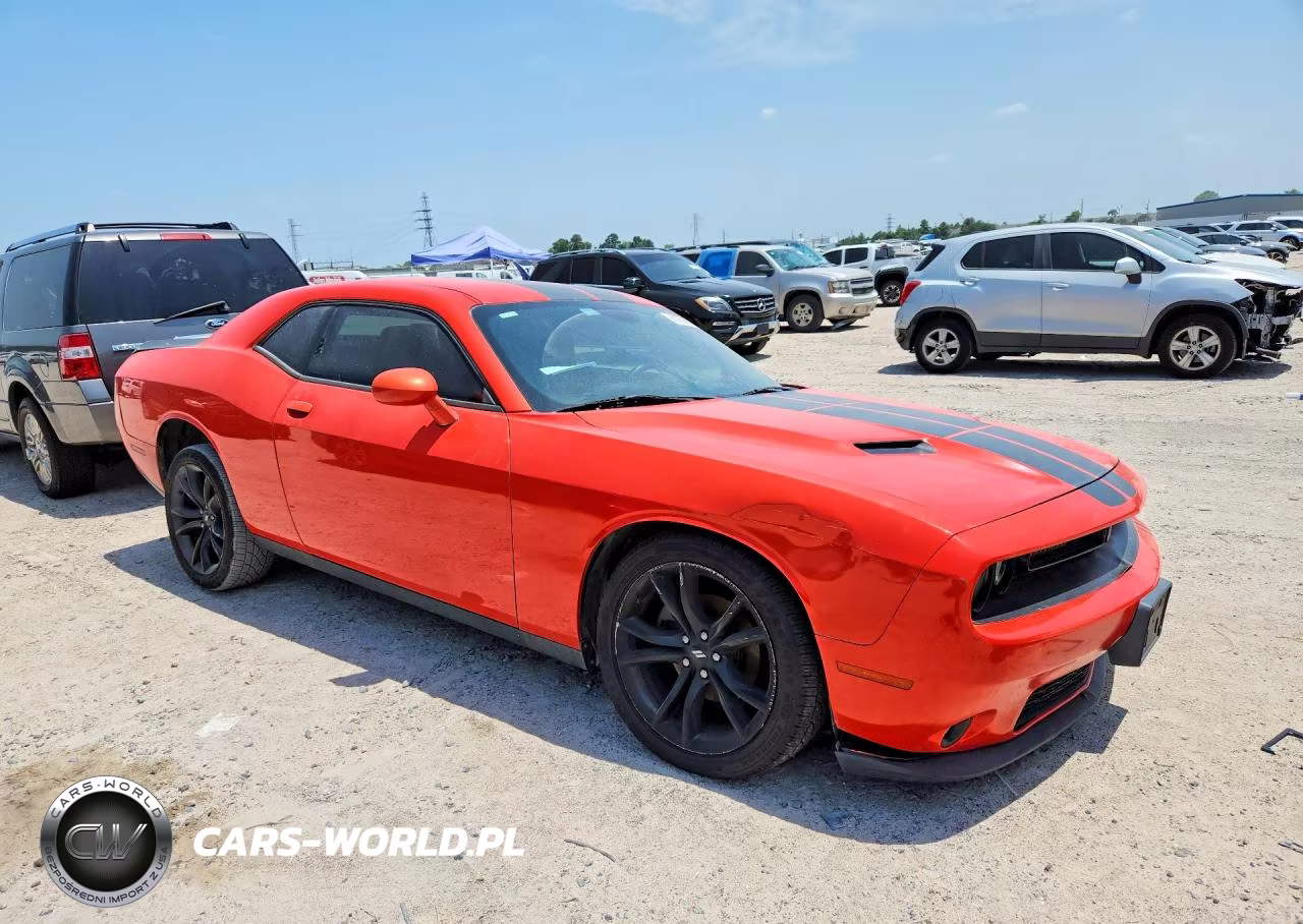 2017 Dodge Challenger Sxt VIN:2C3CDZAG3HH527527 - 4