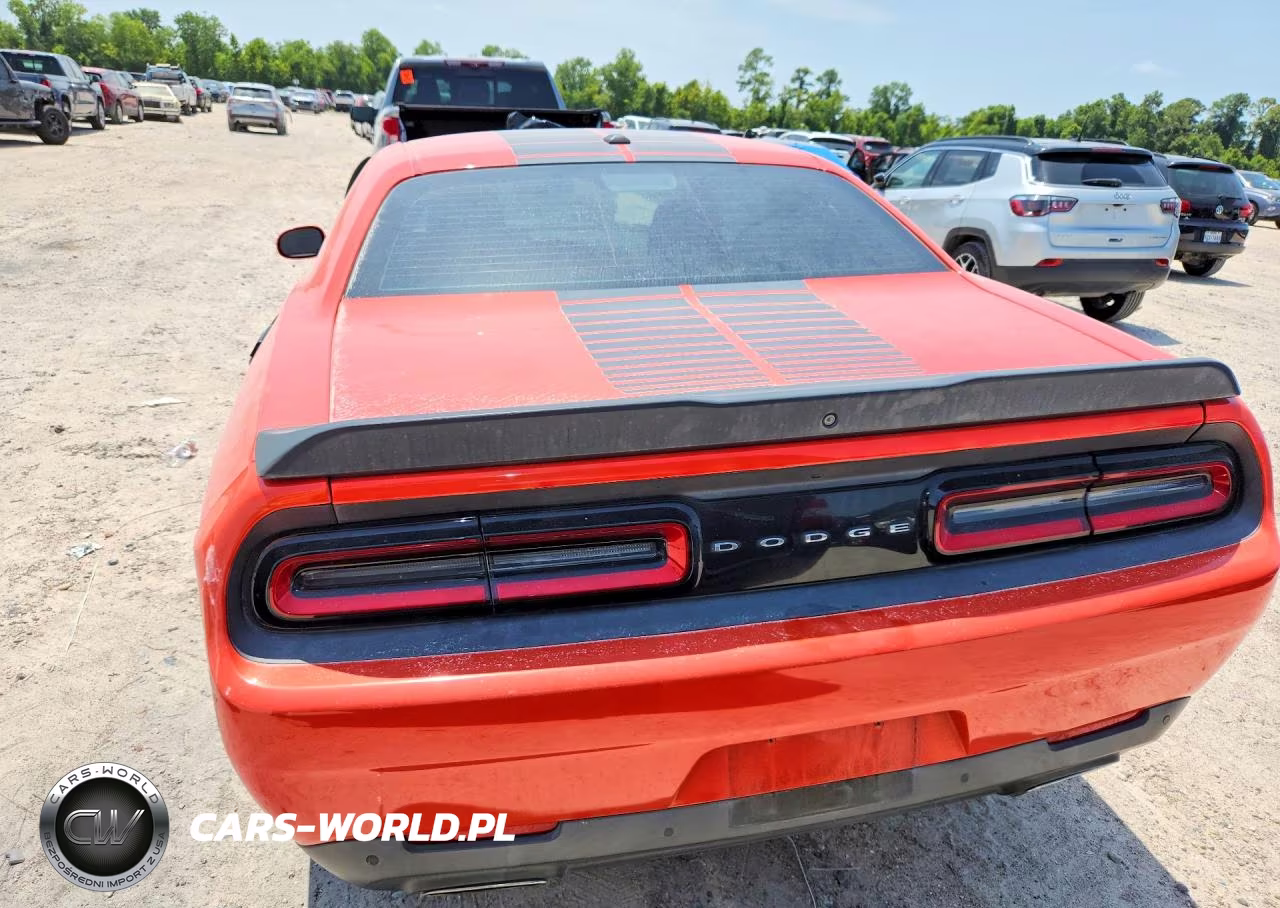 2017 Dodge Challenger Sxt VIN:2C3CDZAG3HH527527 - 6