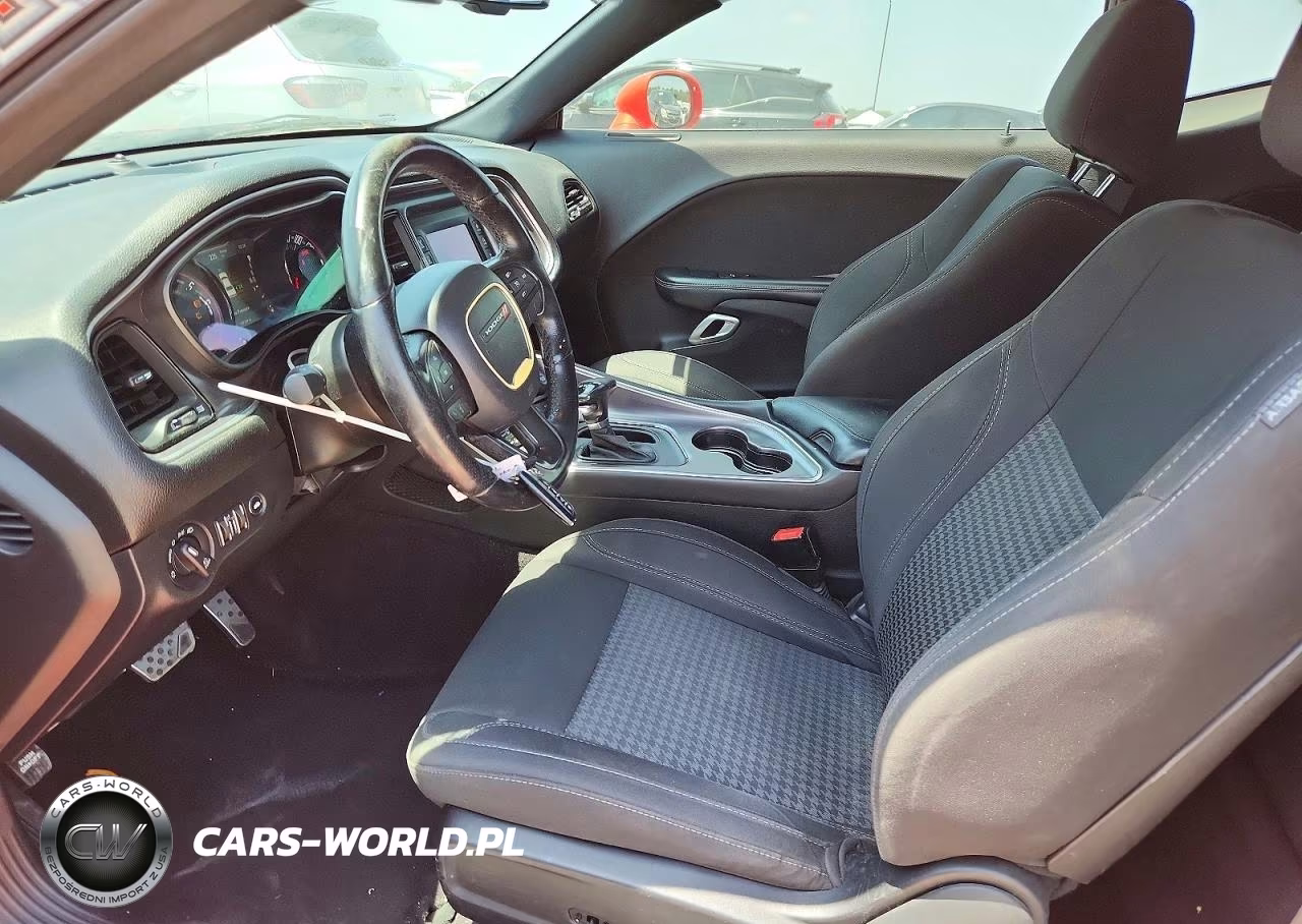 2017 Dodge Challenger Sxt VIN:2C3CDZAG3HH527527 - 7
