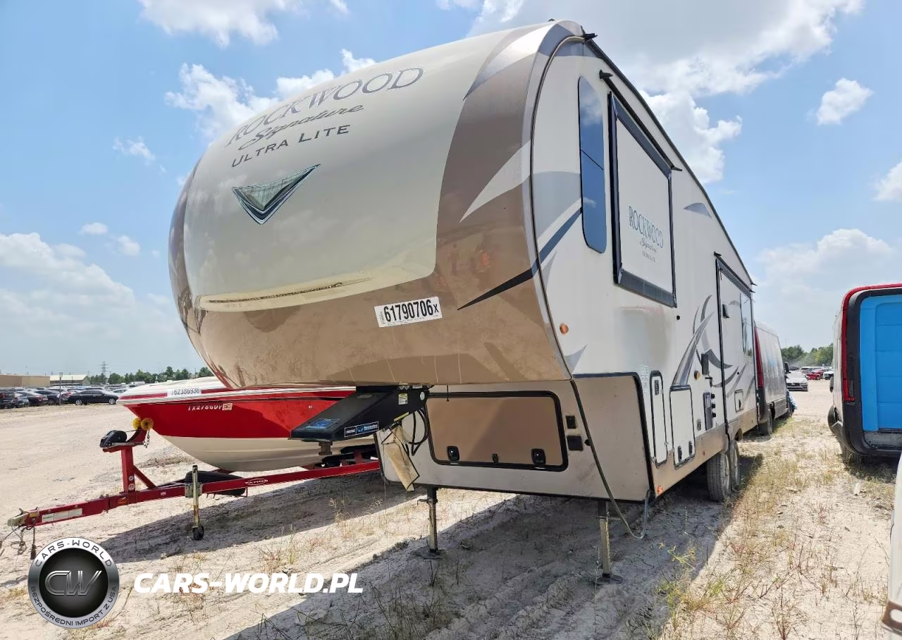 2018 Forest River Rockwood Camper VIN:4X4FRLE2XJ1883591 - 2