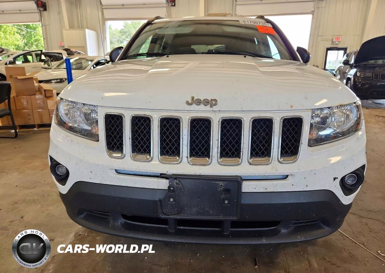 2015 Jeep Compass Sport VIN:1C4NJDBB8FD240245 - 5