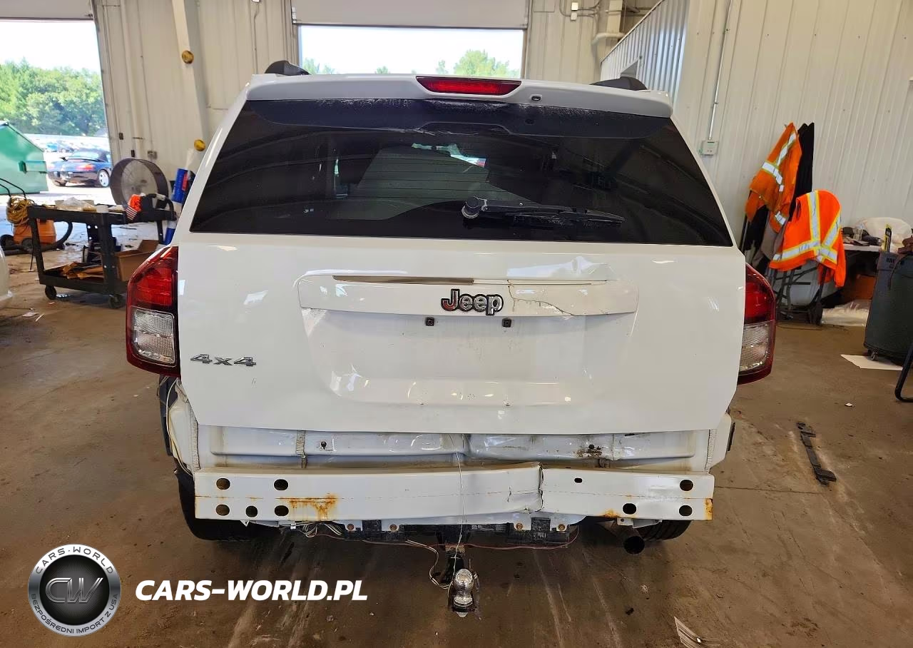 2015 Jeep Compass Sport VIN:1C4NJDBB8FD240245 - 6