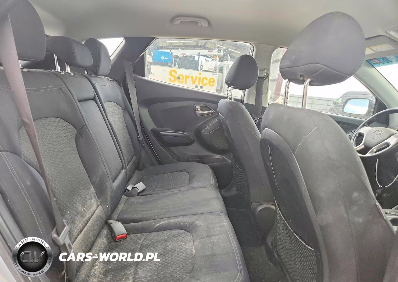 2010 Hyundai Tucson Gls VIN:KM8JT3AC4AU077594 - 10