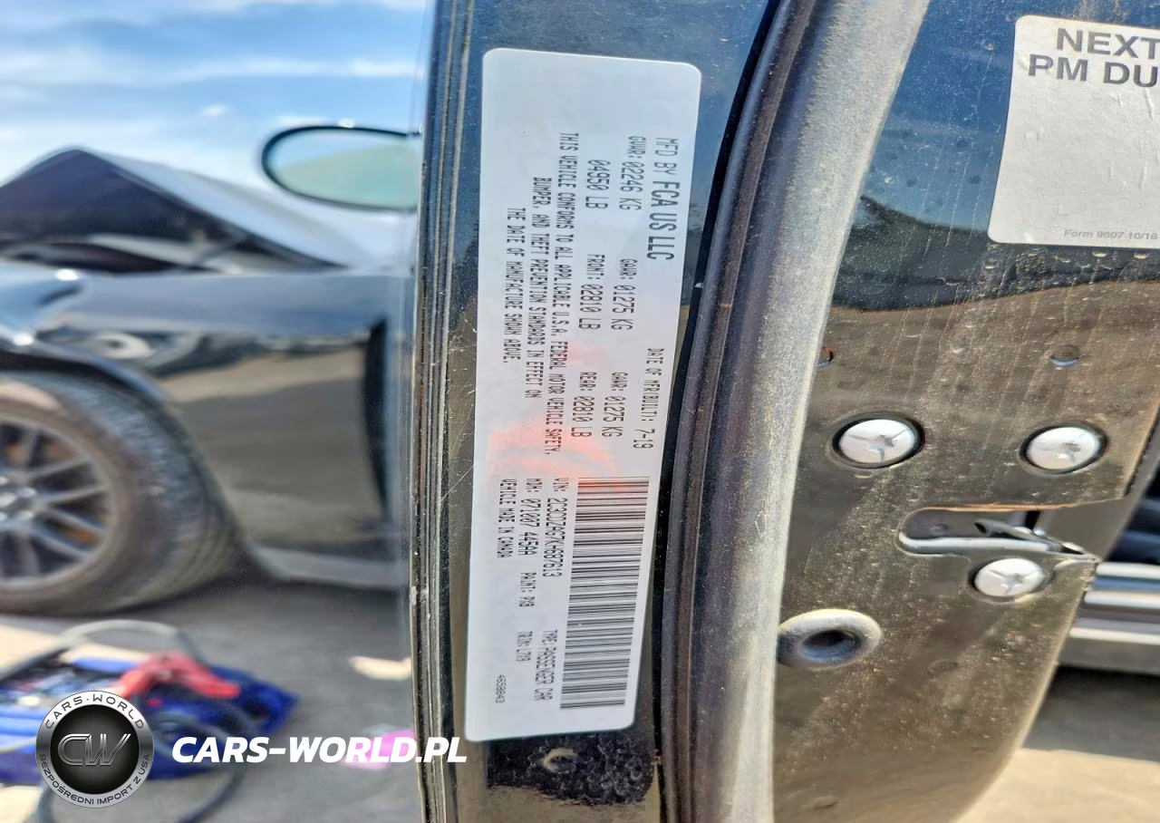 2019 Dodge Challenger Sxt VIN:2C3CDZAG7KH687613 - 13