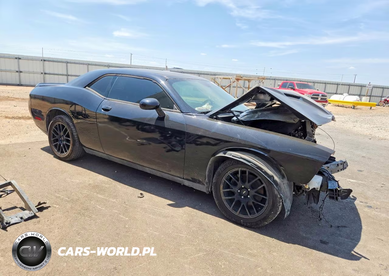 2019 Dodge Challenger Sxt VIN:2C3CDZAG7KH687613 - 4