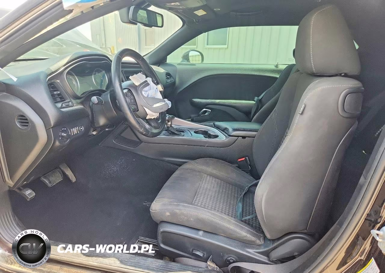 2019 Dodge Challenger Sxt VIN:2C3CDZAG7KH687613 - 7
