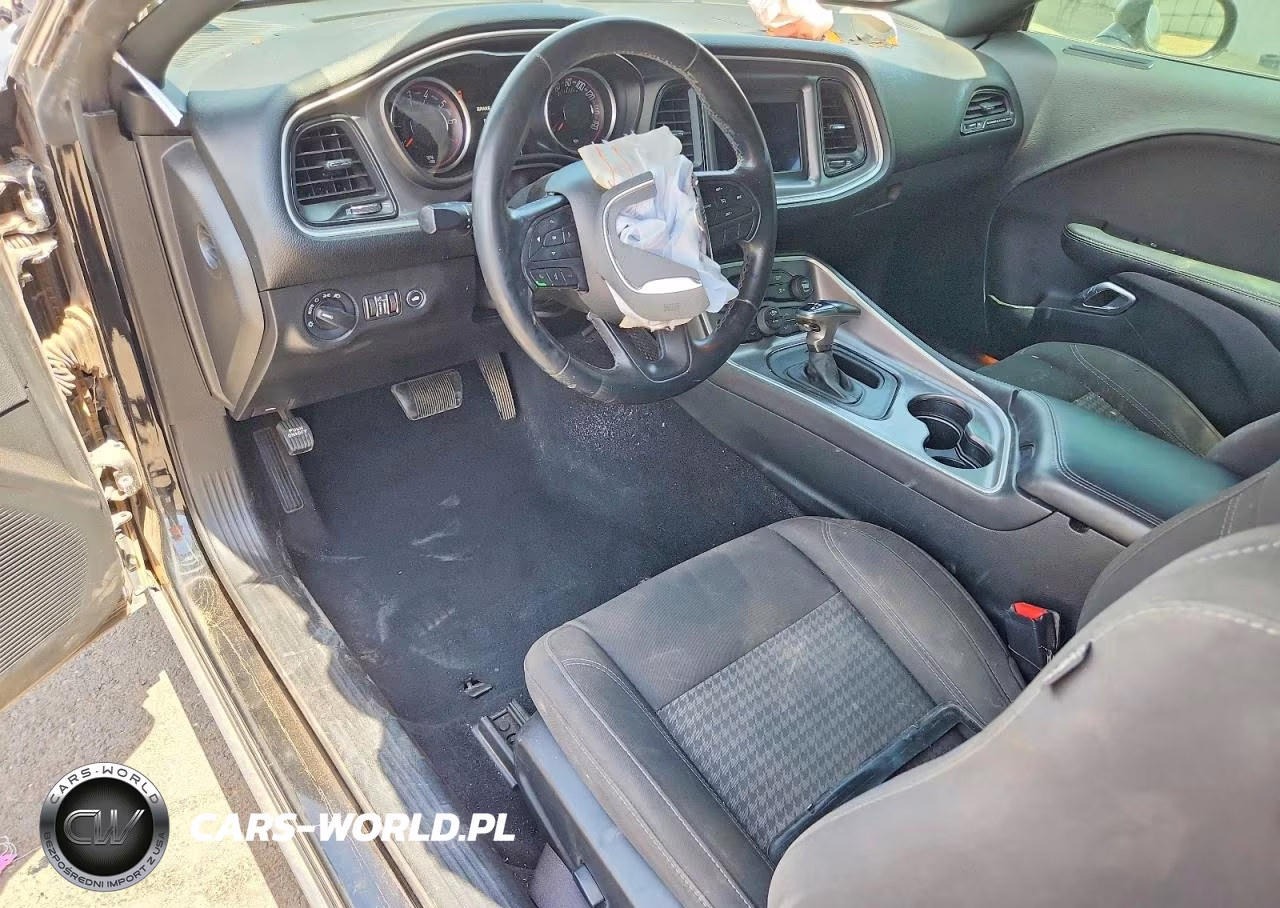 2019 Dodge Challenger Sxt VIN:2C3CDZAG7KH687613 - 8