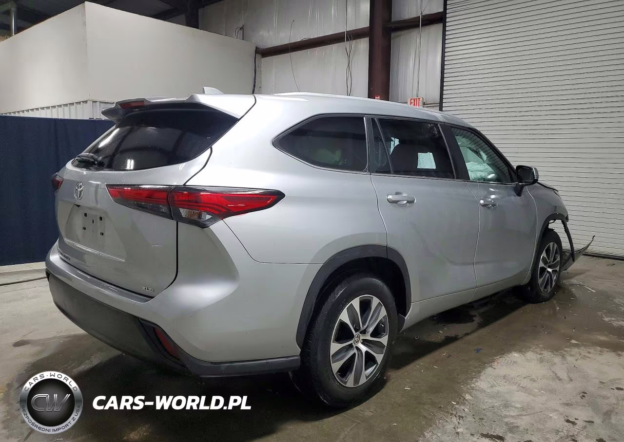 2023 Toyota Highlander Xle VIN:5TDKDRAH9PS005761 - 3