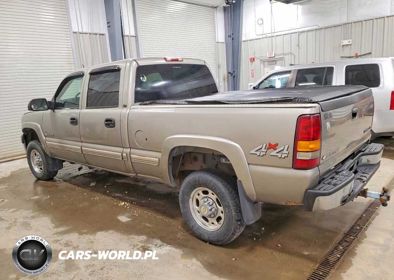 2002 Chevrolet Silverado K2500 Heavy Duty VIN:1GCHK23102F155452 - 2