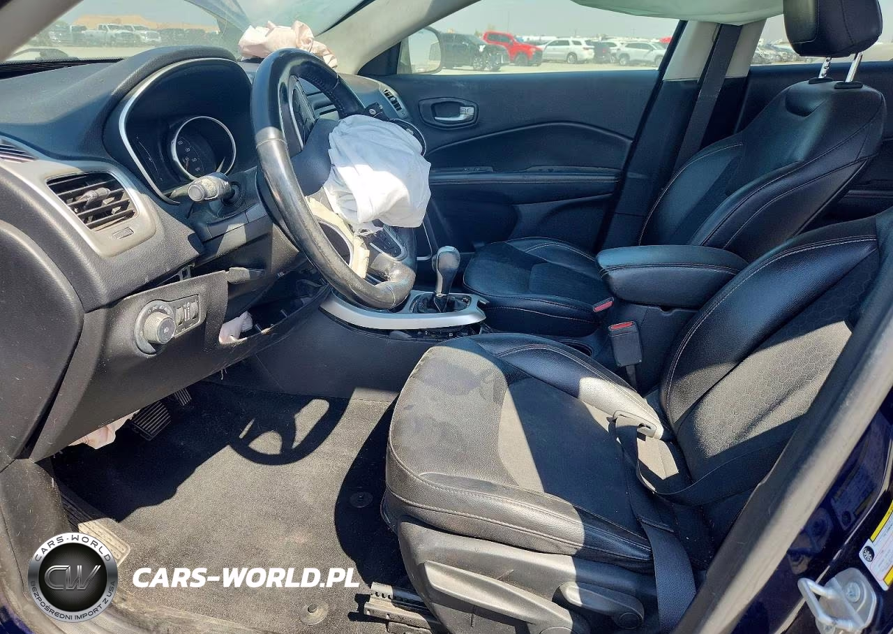 2018 Jeep Compass Latitude VIN:3C4NJDBB8JT481449 - 7