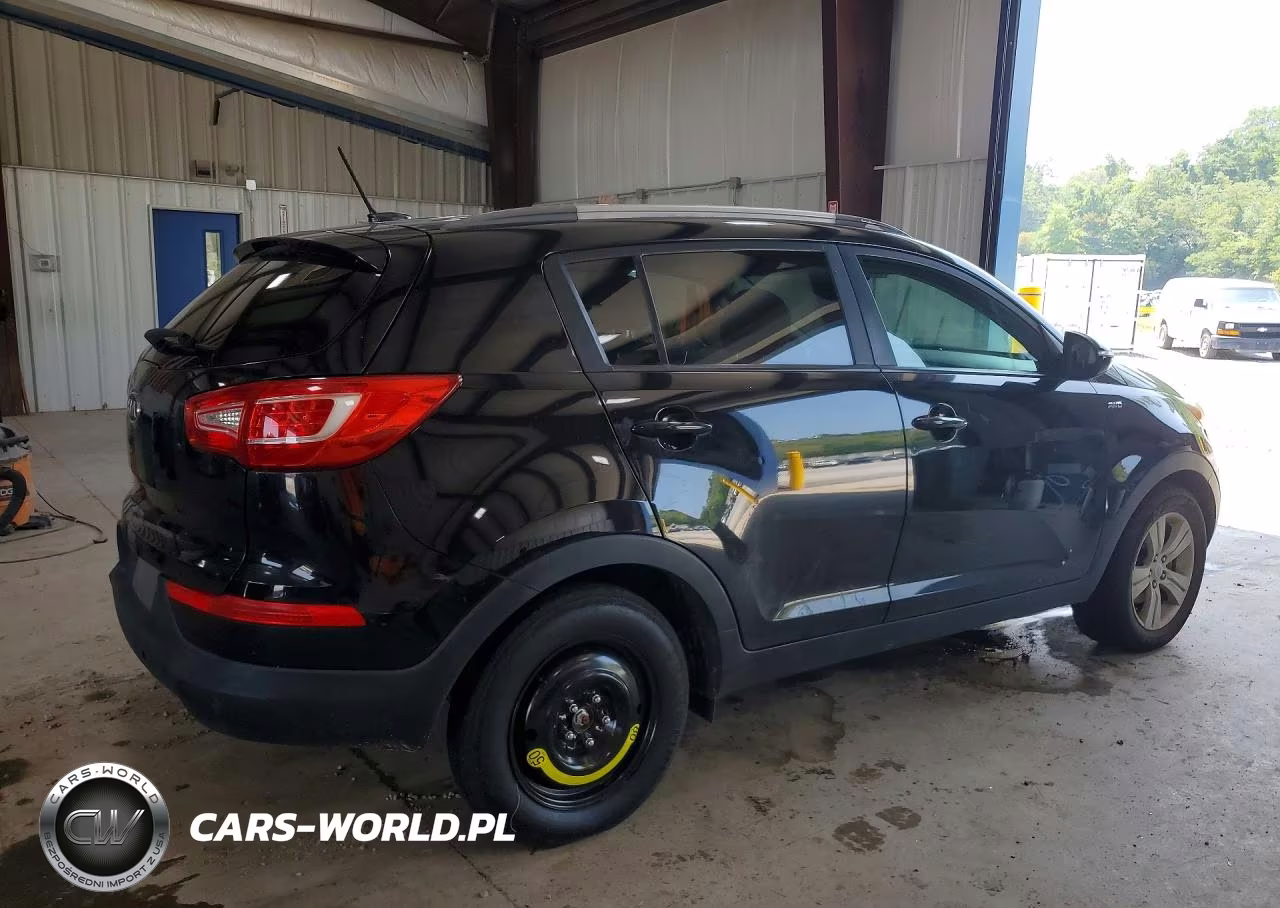 2011 Kia Sportage Lx VIN:KNDPBCA2XB7087829 - 3