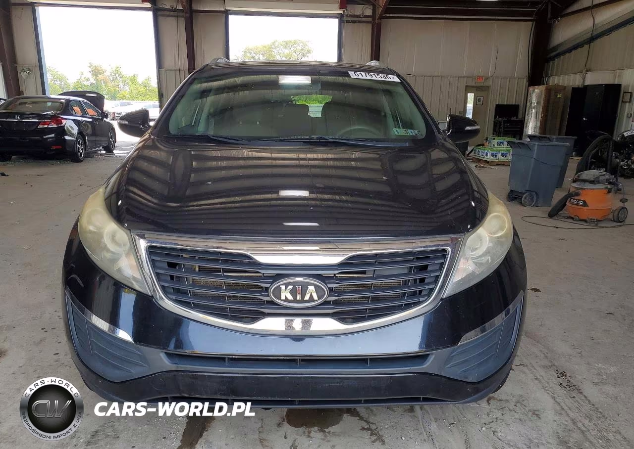 2011 Kia Sportage Lx VIN:KNDPBCA2XB7087829 - 5
