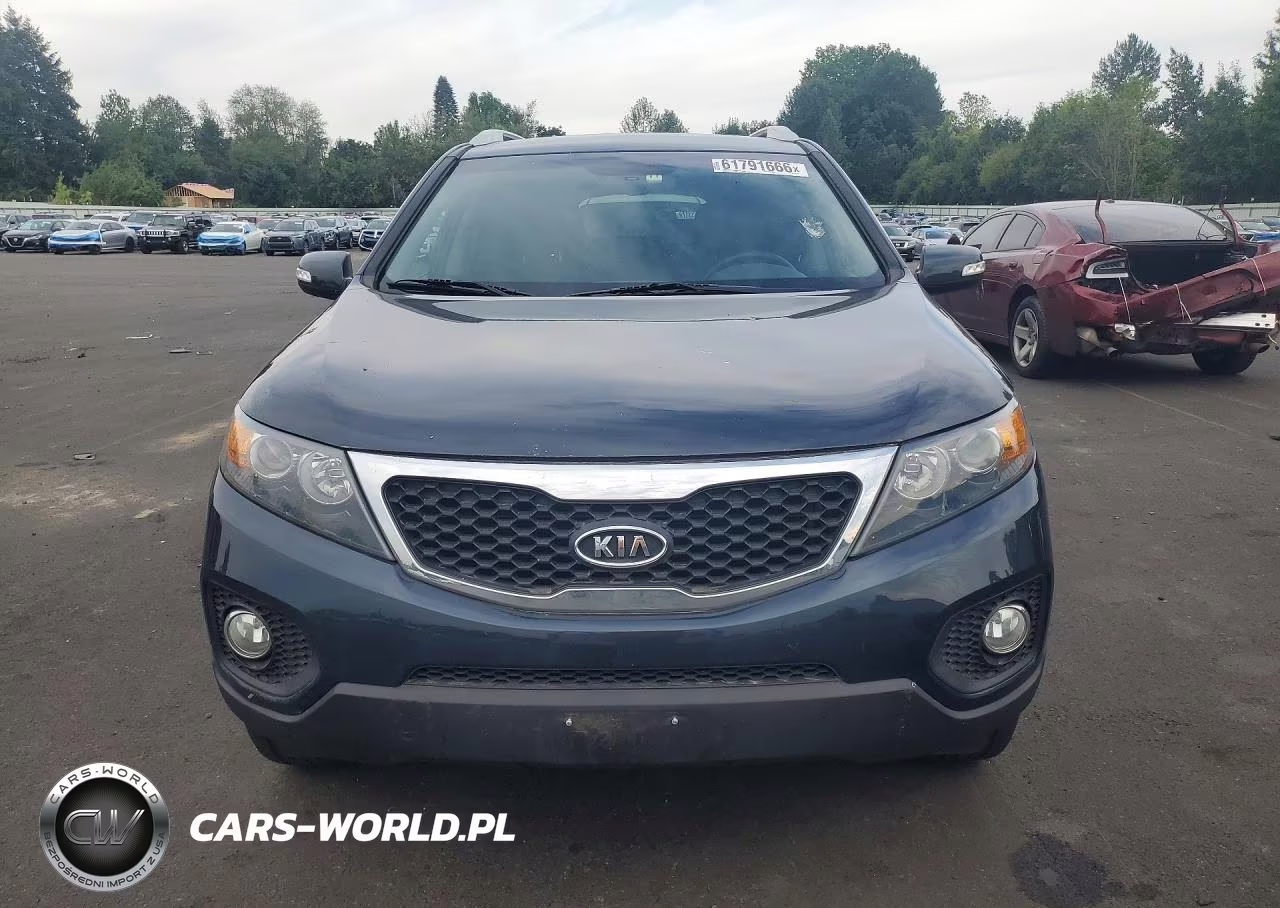 2013 Kia Sorento Lx VIN:5XYKT4A62DG395972 - 5