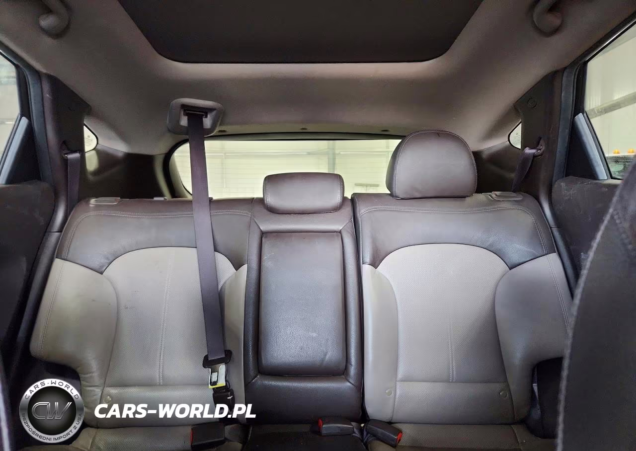 2012 Hyundai Tucson Limited VIN:KM8JUCAC6CU475907 - 10