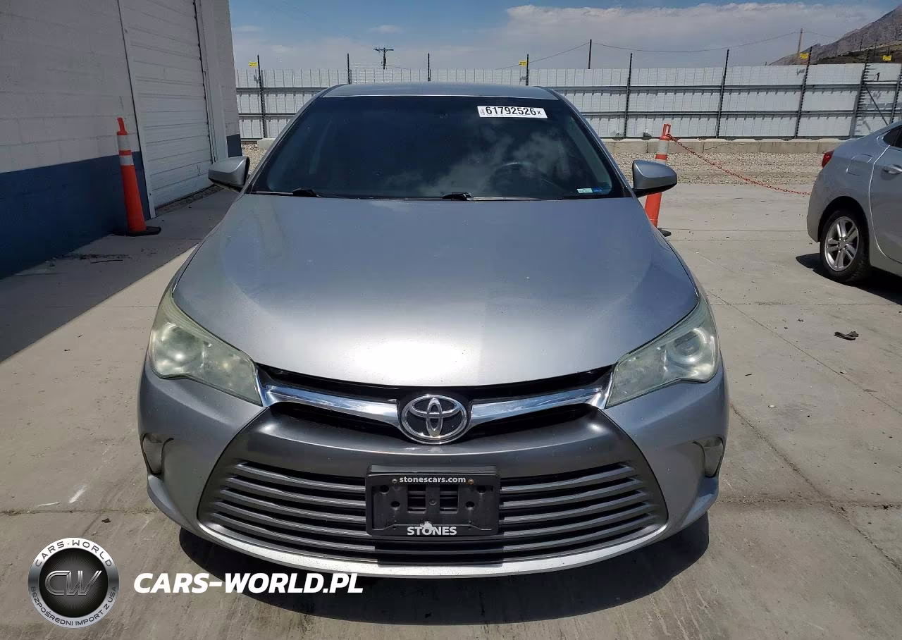 2017 Toyota Camry Le VIN:4T1BF1FK2HU454840 - 5