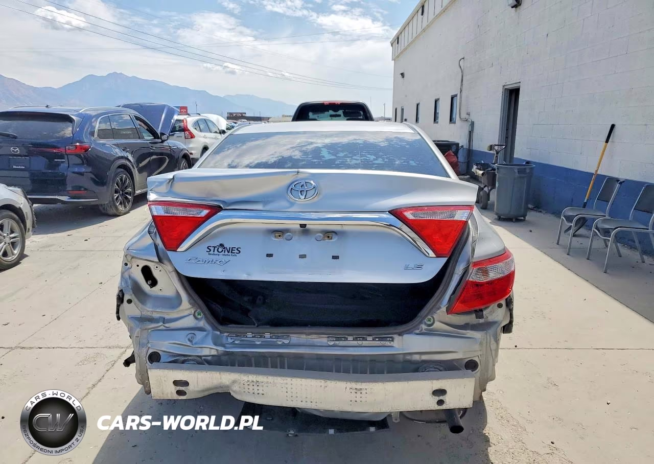2017 Toyota Camry Le VIN:4T1BF1FK2HU454840 - 6