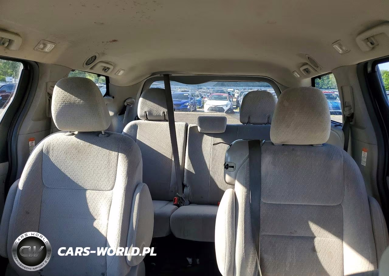 2006 Chrysler Town & Country Touring VIN:2A4GP54L76R869019 - 10