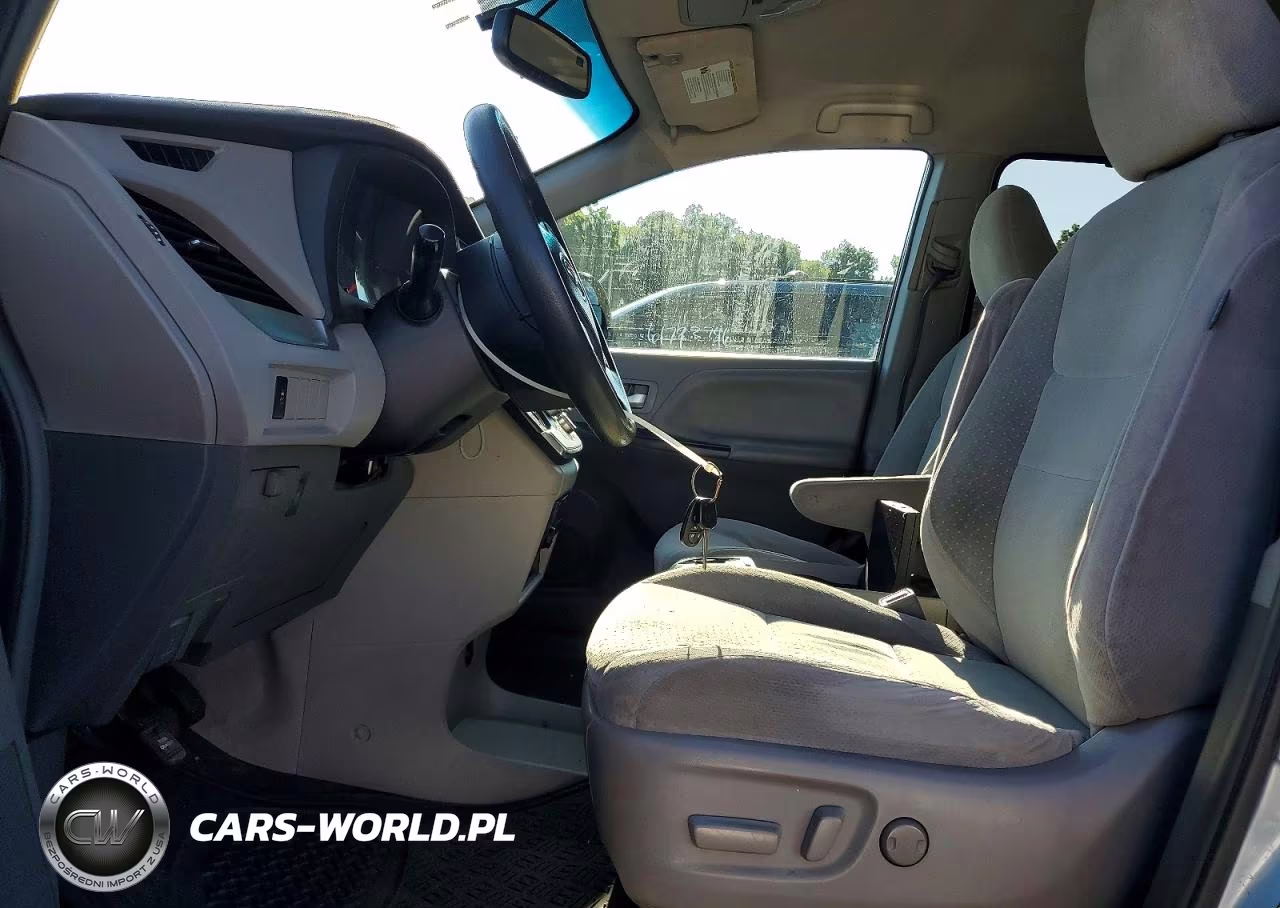 2006 Chrysler Town & Country Touring VIN:2A4GP54L76R869019 - 7