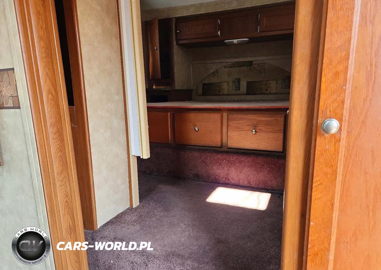 2009 Skyline Layton Recreational Vehicle (Rv) VIN:1SE300N249A000123 - 5