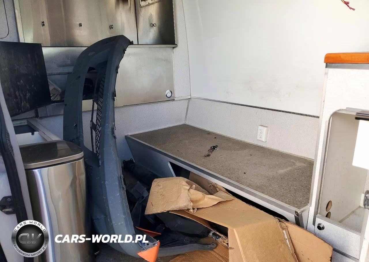 2010 Freightliner Sprinter 2500 VIN:WDYPE8CC4A5474353 - 11