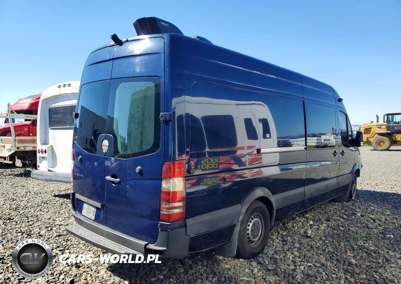 2010 Freightliner Sprinter 2500 VIN:WDYPE8CC4A5474353 - 3