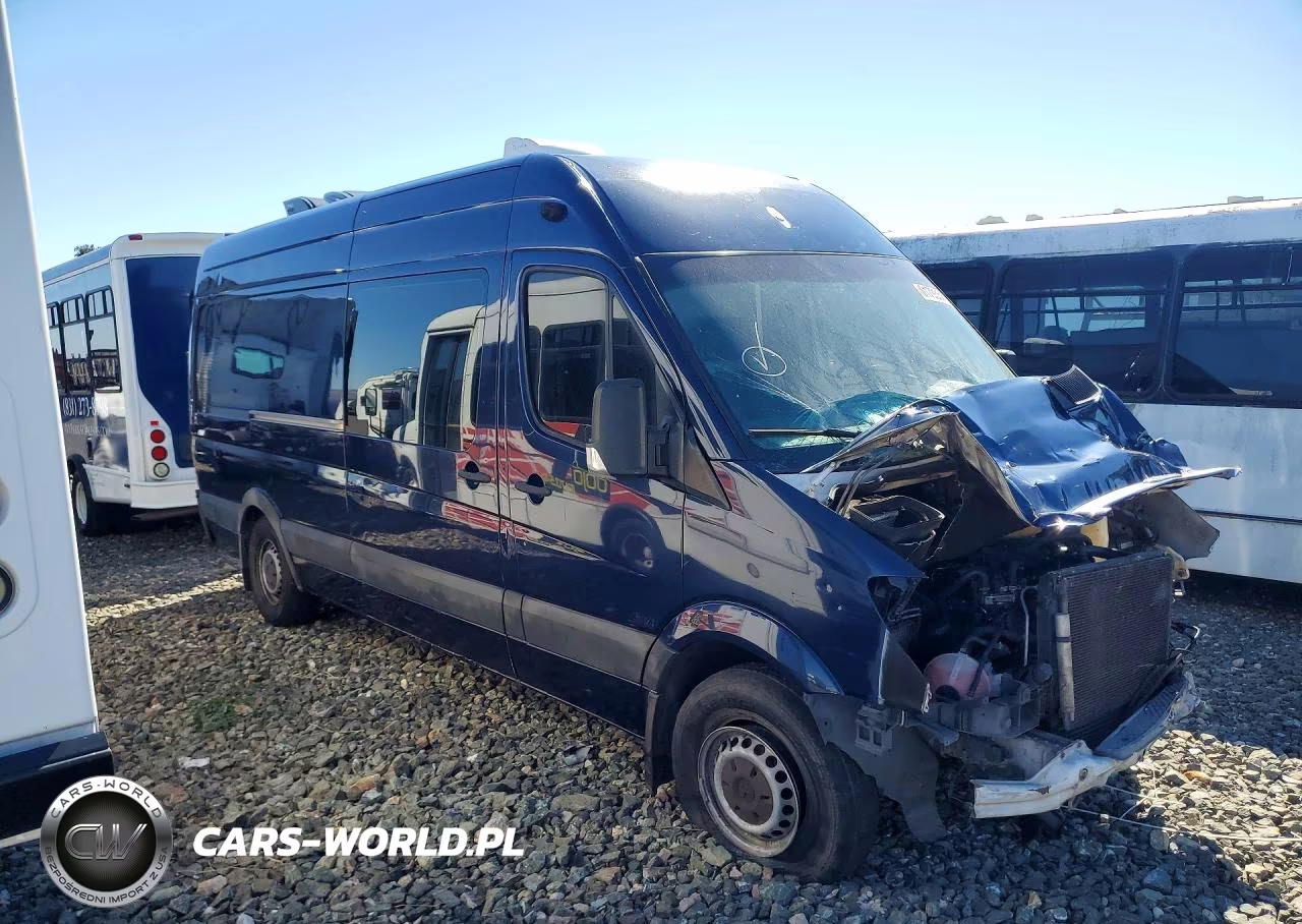 2010 Freightliner Sprinter 2500 VIN:WDYPE8CC4A5474353 - 4