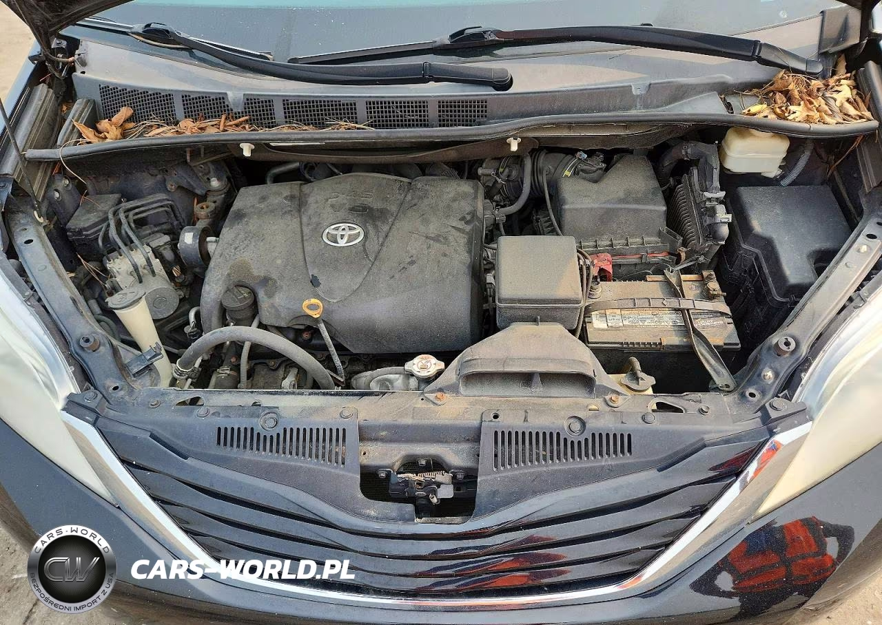 2017 Toyota Sienna Le VIN:5TDKZ3DC3HS822658 - 12