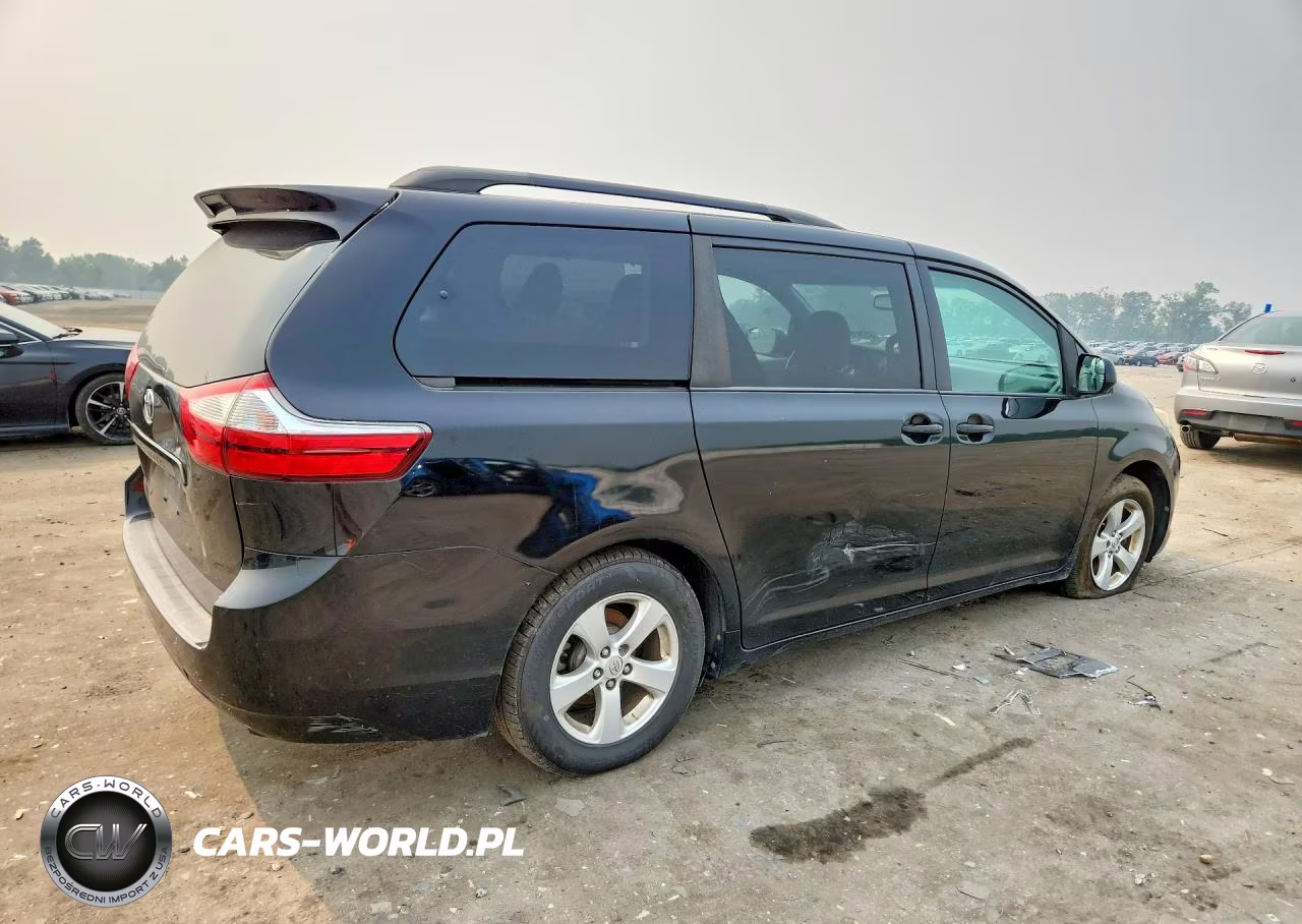 2017 Toyota Sienna Le VIN:5TDKZ3DC3HS822658 - 3
