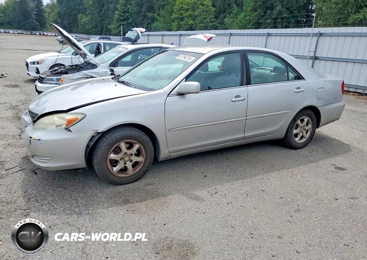 2004 Toyota Camry Le