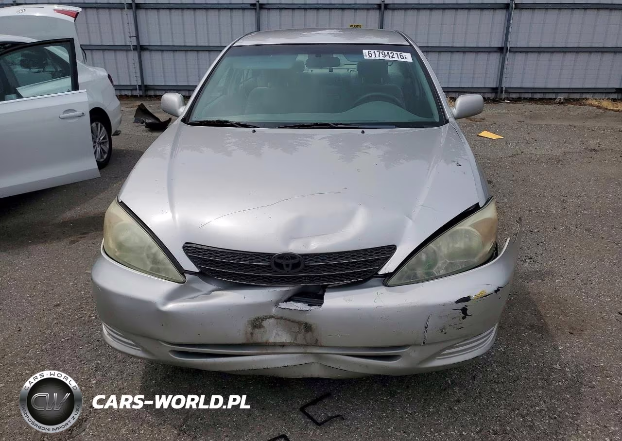 2004 Toyota Camry Le VIN:4T1BE30K44U311924 - 5