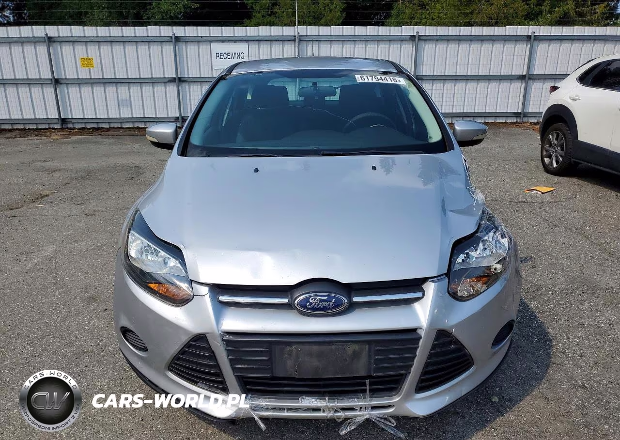 2014 Ford Focus Se VIN:1FADP3K2XEL132613 - 5