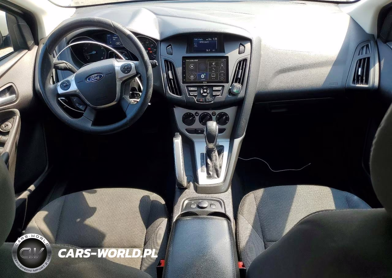 2014 Ford Focus Se VIN:1FADP3K2XEL132613 - 8
