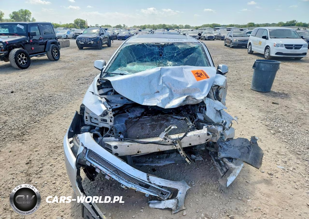 2011 Chevrolet Malibu VIN:1G1ZE5E15BF260720 - 5