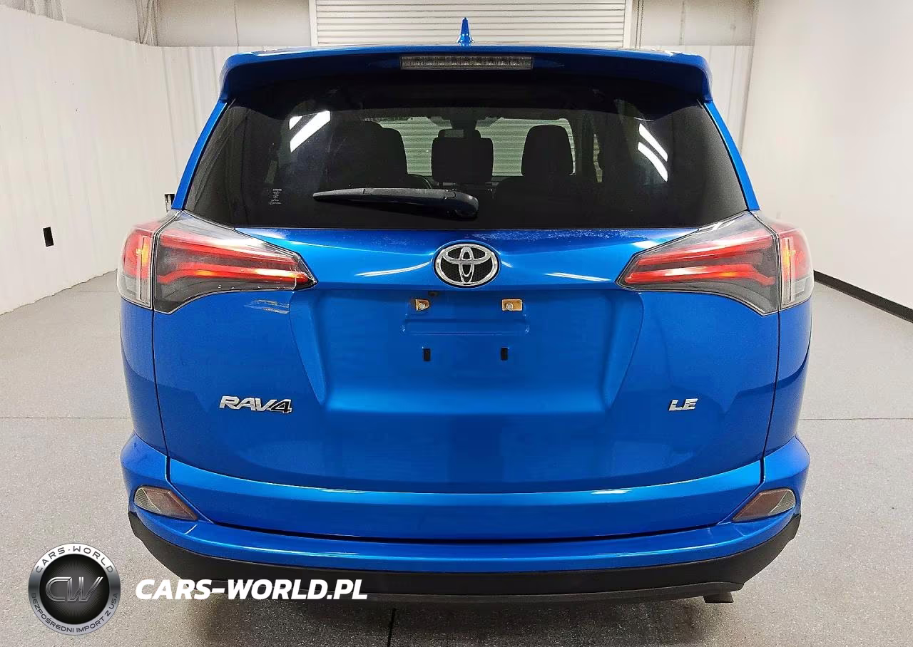 2018 Toyota Rav4 Le VIN:JTMZFREVXJJ151471 - 6
