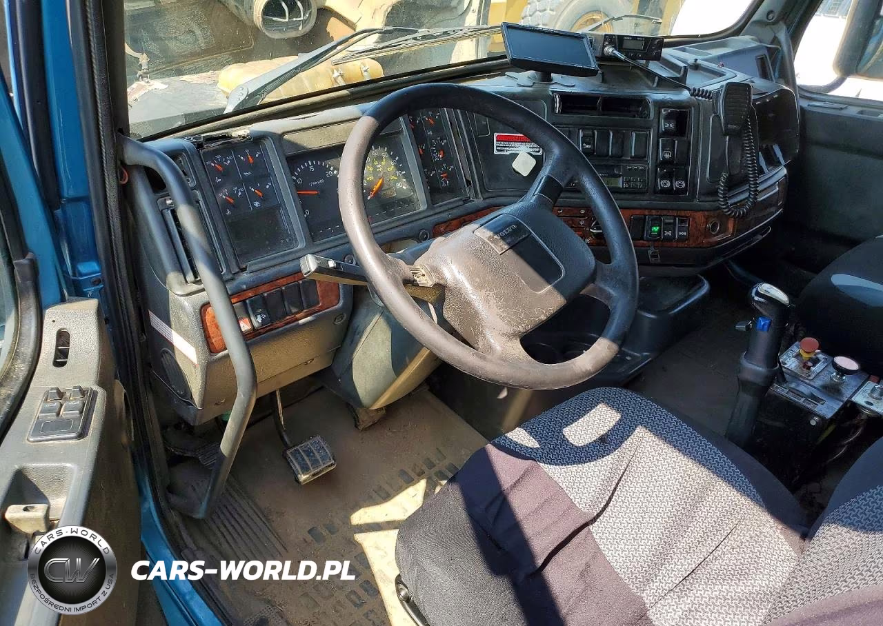 2002 Volvo Vhd VIN:4V5K99UF32N310912 - 8