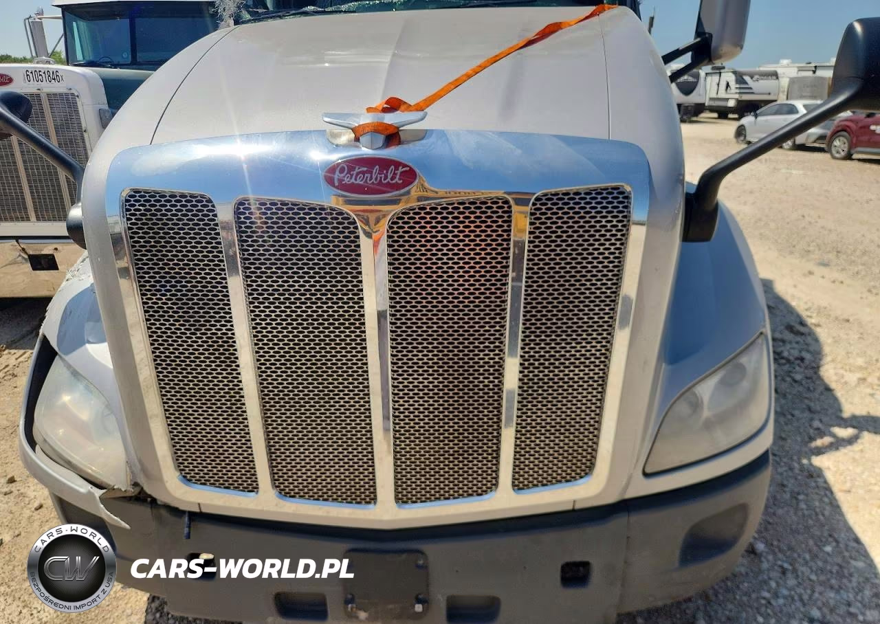 2020 Peterbilt 579 Semi Truck VIN:1XPBD49X1LD675937 - 11