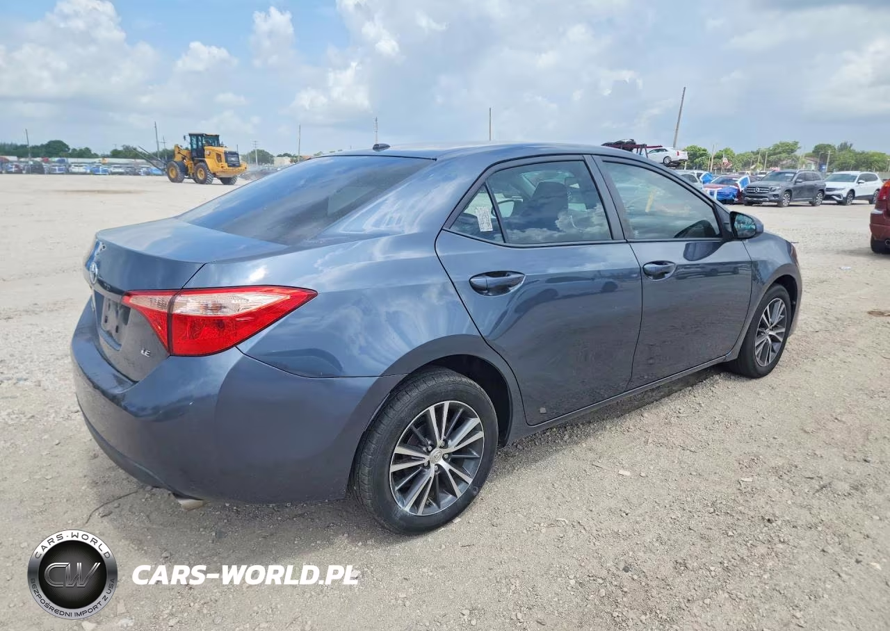 2017 Toyota Corolla Le VIN:2T1BURHE6HC785319 - 3