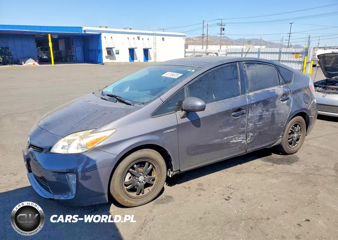 2015 Toyota Prius Four – zdjęcie 1 z 13
