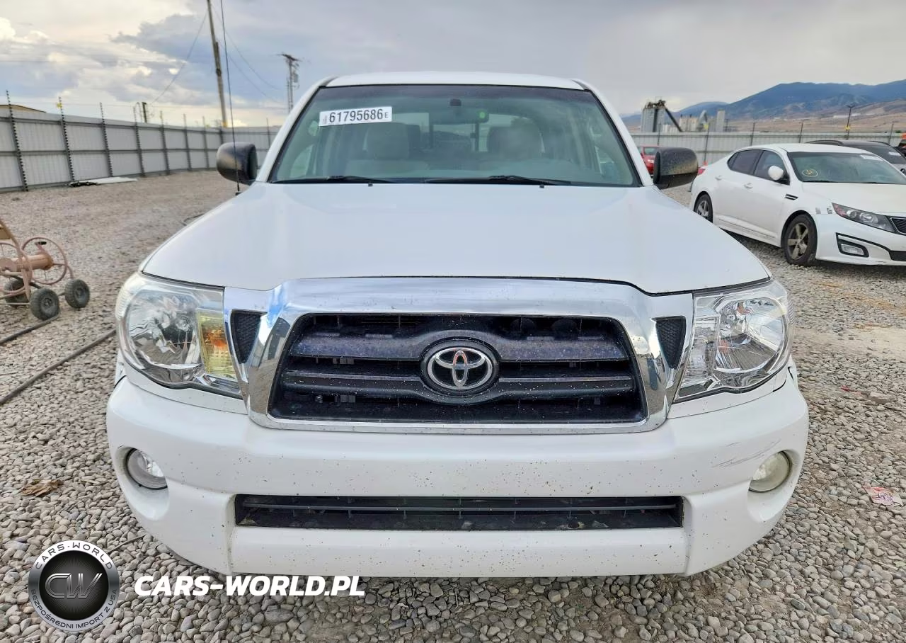 2005 Toyota Tacoma Double Cab VIN:5TELU42N15Z098965 - 5