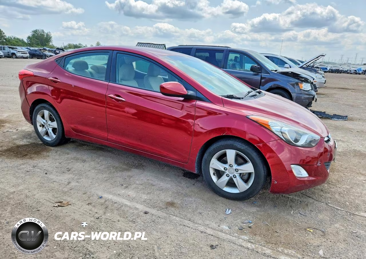 2013 Hyundai Elantra Gls VIN:5NPDH4AE1DH448316 - 4