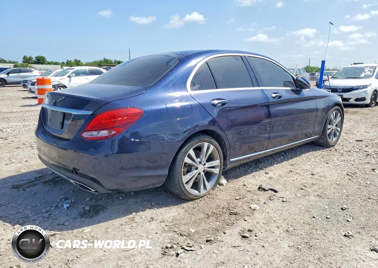 2016 Mercedes-Benz C 300 VIN:55SWF4JB9GU115545 - 3