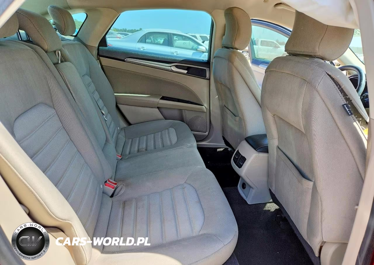 2019 Ford Fusion Se VIN:3FA6P0LU1KR242129 - 10