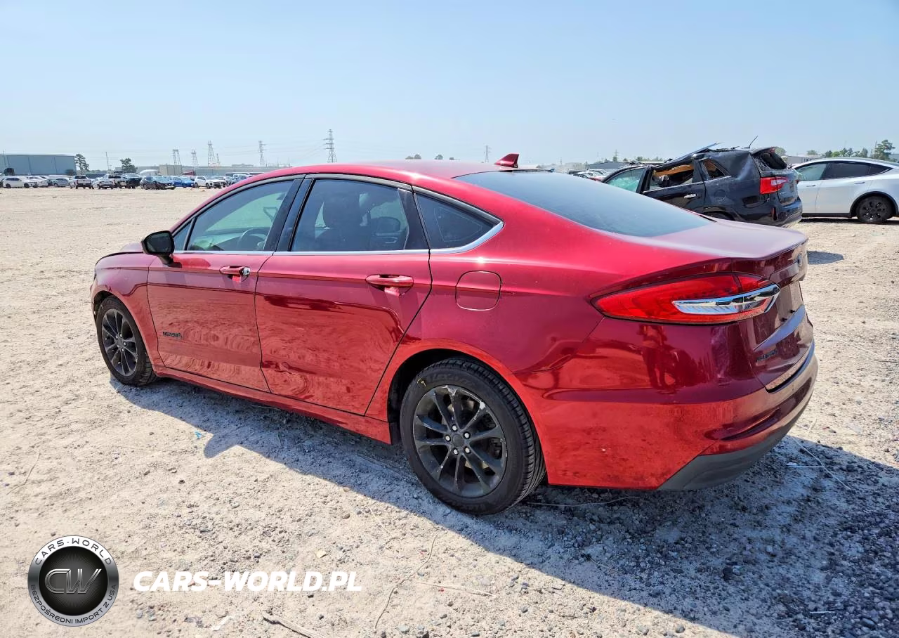 2019 Ford Fusion Se VIN:3FA6P0LU1KR242129 - 2