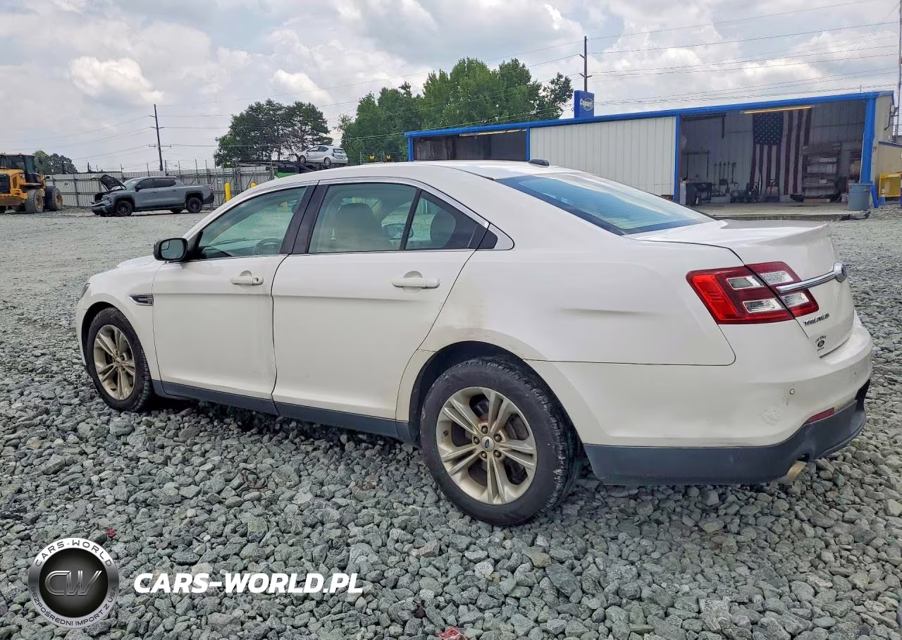 2015 Ford Taurus Sel VIN:1FAHP2E8XFG160871 - 2