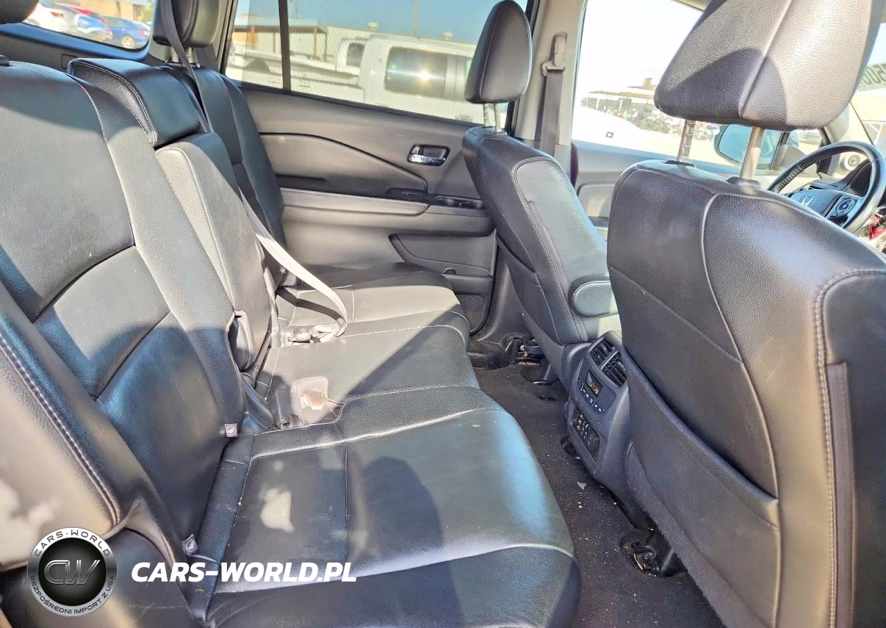2016 Honda Pilot Touring VIN:5FNYF5H98GB052487 - 11