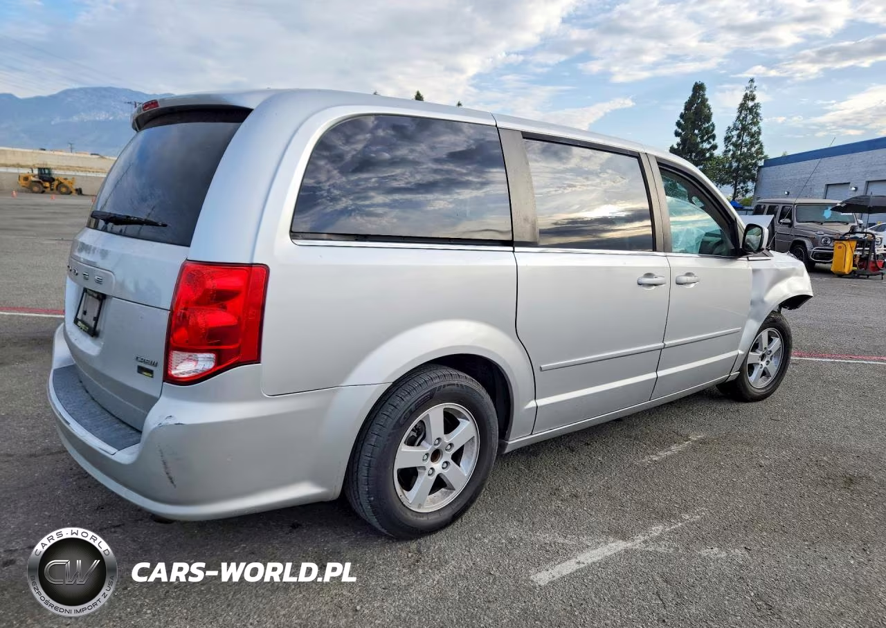 2012 Dodge Grand Caravan Crew VIN:2C4RDGDG3CR110885 - 3