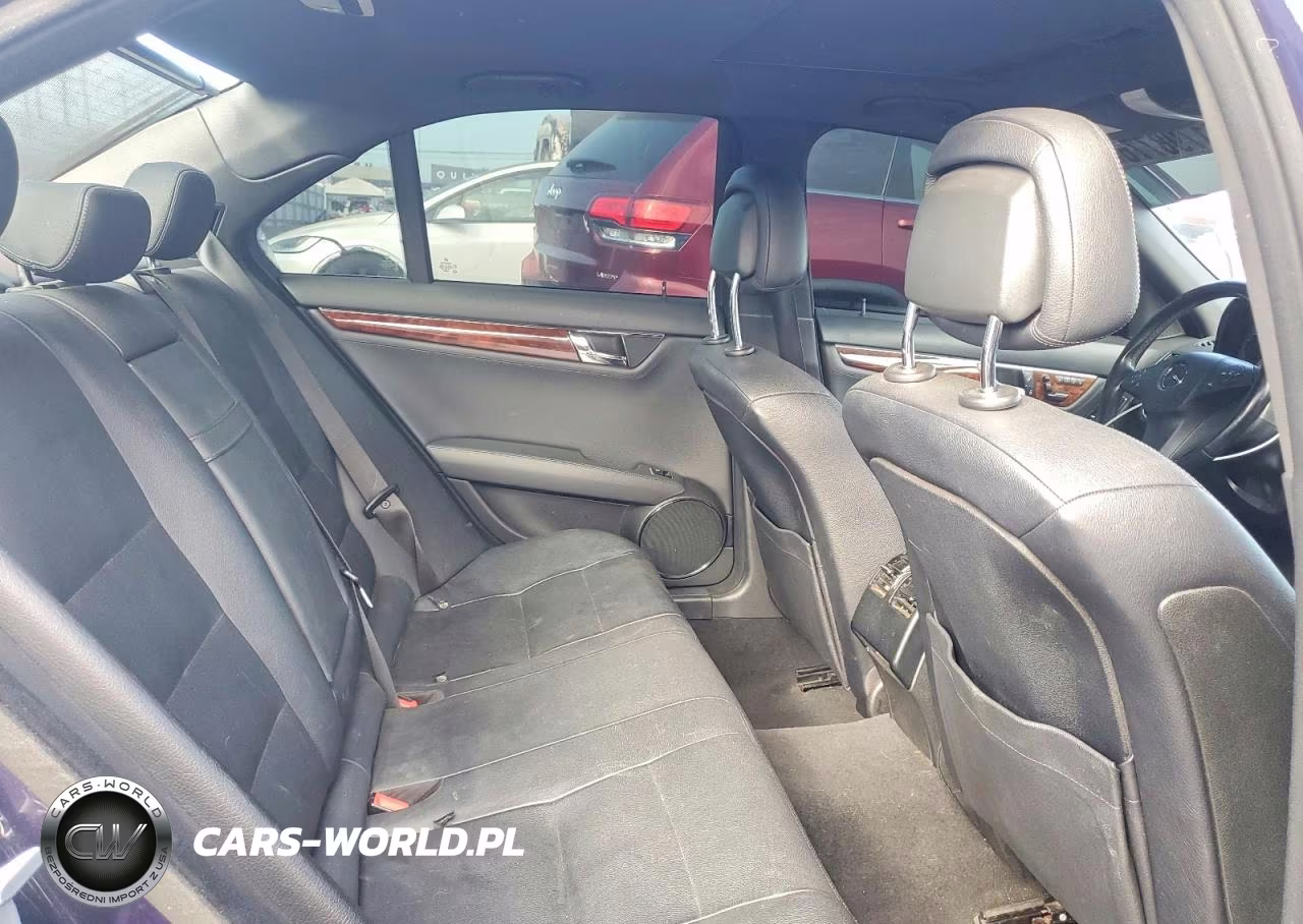 2011 Mercedes-Benz C 300 VIN:WDDGF5EB4BA445459 - 10