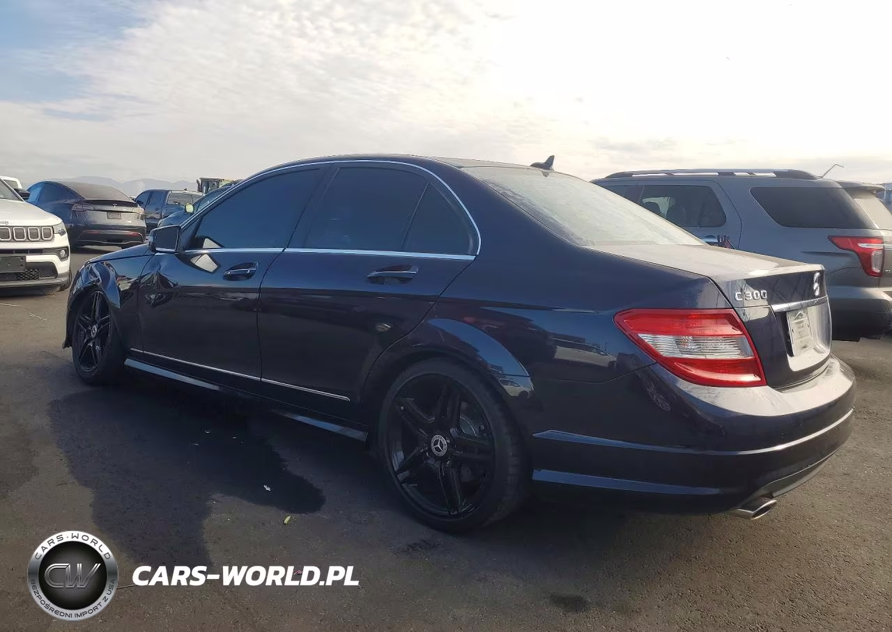 2011 Mercedes-Benz C 300 VIN:WDDGF5EB4BA445459 - 2