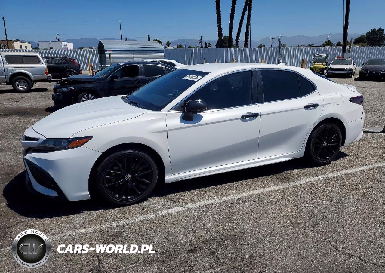 2021 Toyota Camry Se – zdjęcie 1 z 12